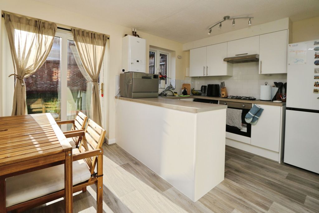 Property photo 2 of 15