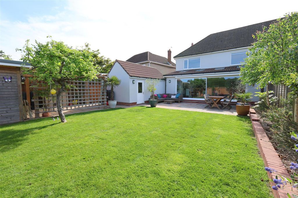 Property photo 3 of 34 Rgiiiii.Jpg