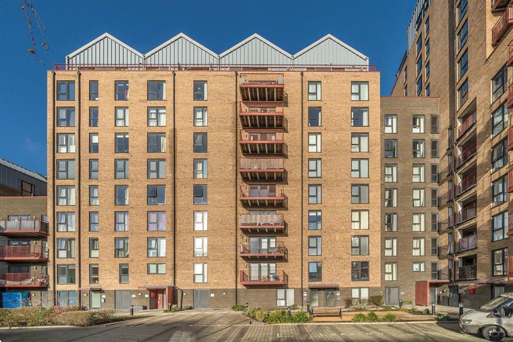 Property photo 1 of 6