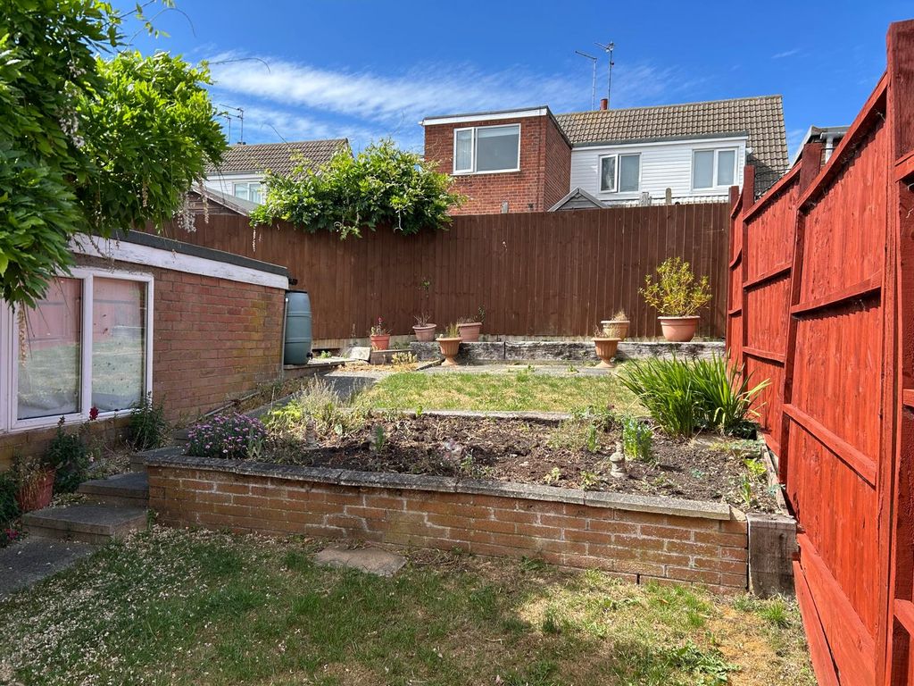 Property photo 2 of 3