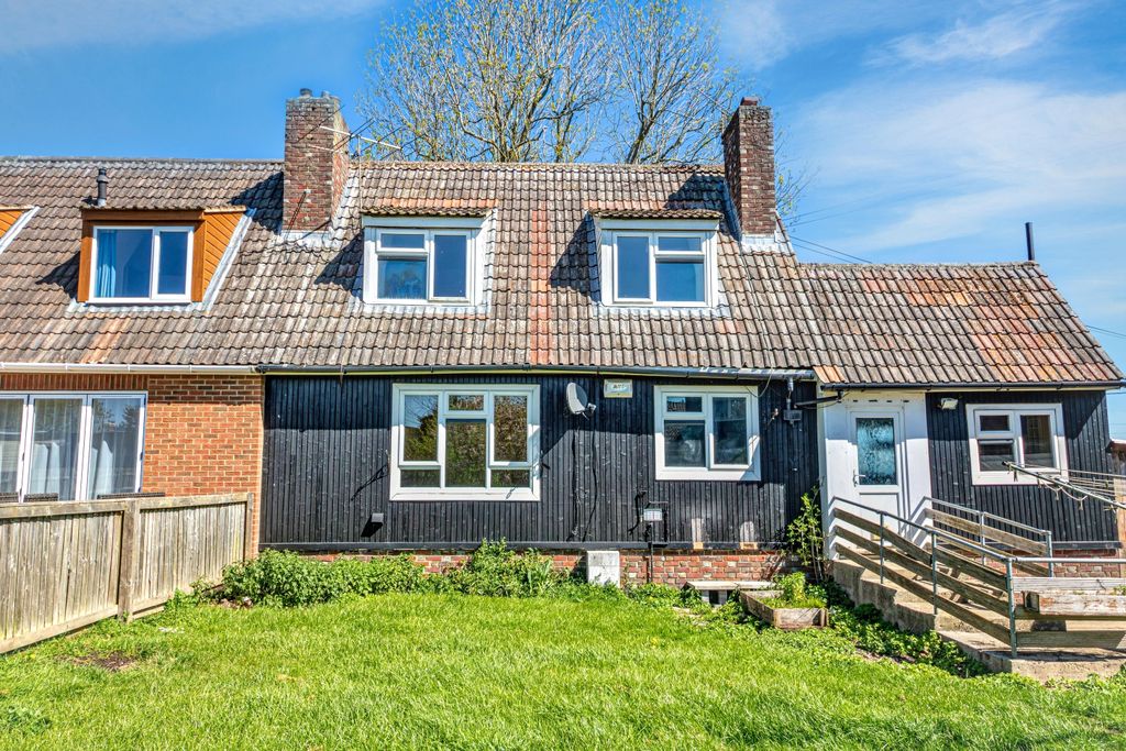 Property photo 1 of 19 6 Hook Street, Hook, Royal Wootton Bassett, Swindon, Sn4 8Ef