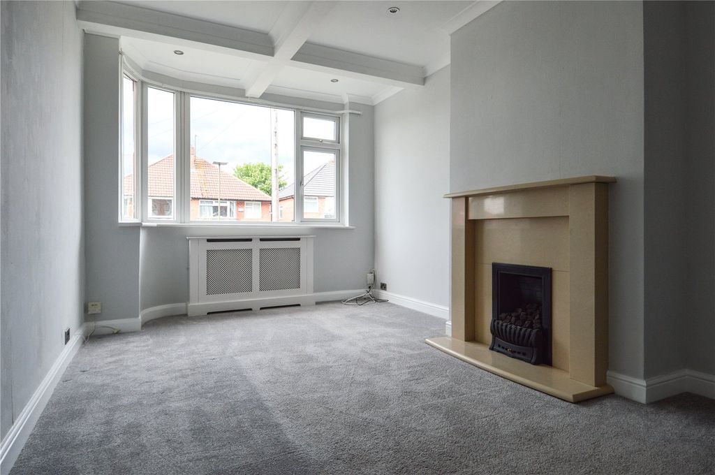 Property photo 2 of 14 Picture No. 24