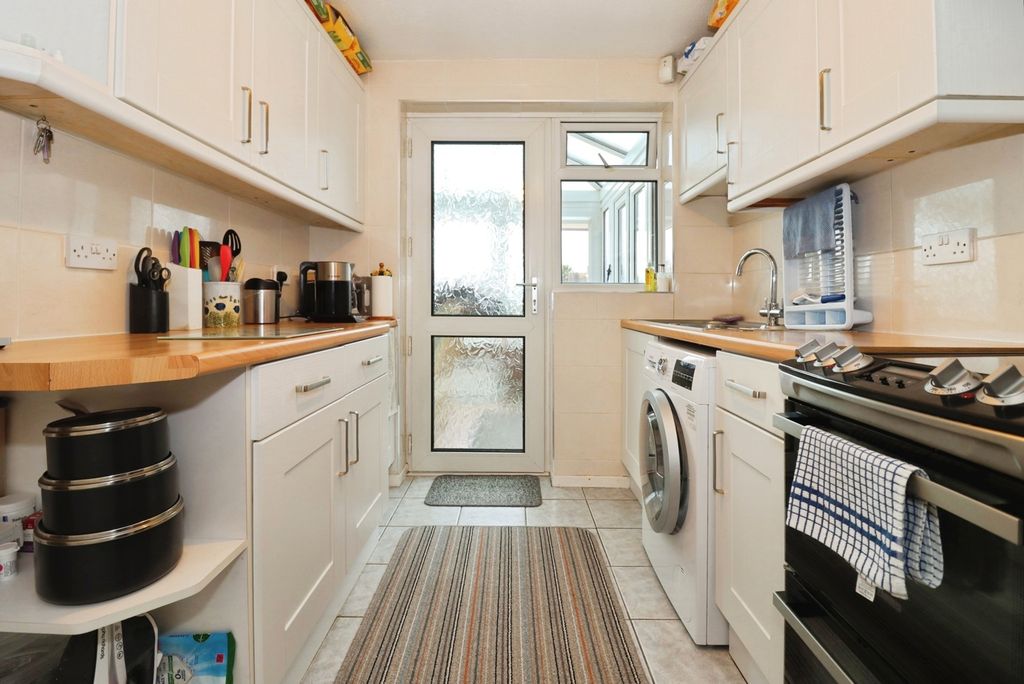 Property photo 3 of 19 Pbox-Img.Jpg