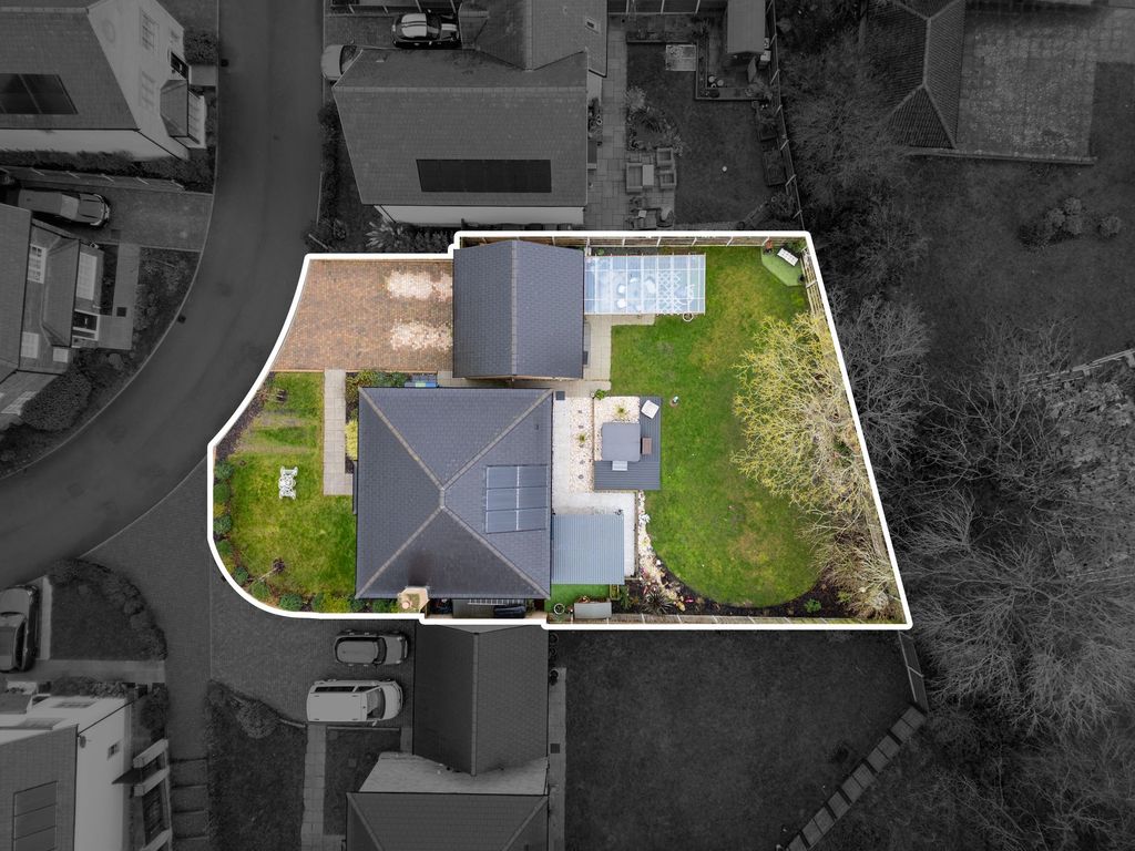 Property photo 2 of 35