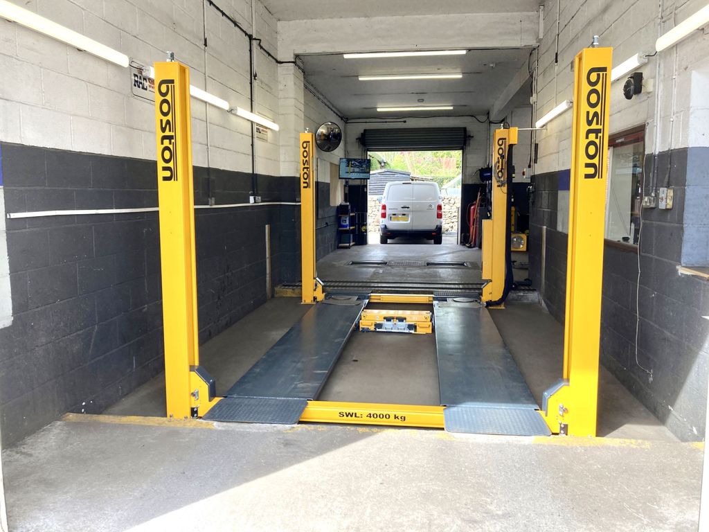 Property photo 3 of 9