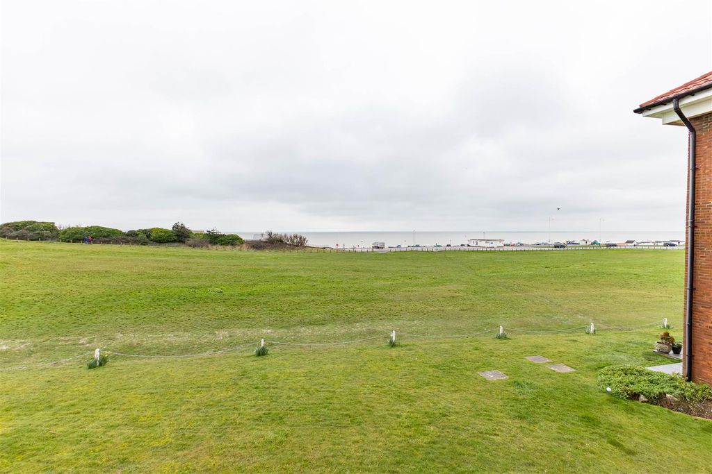 Property photo 2 of 15 Img_1318.Jpg