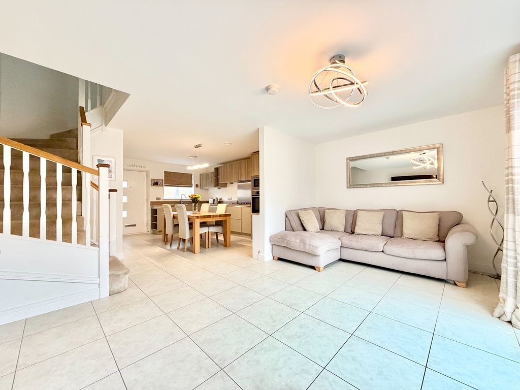 Additional image 10 of 3 bed terraced house for saleBenny Drive, Denny FK6