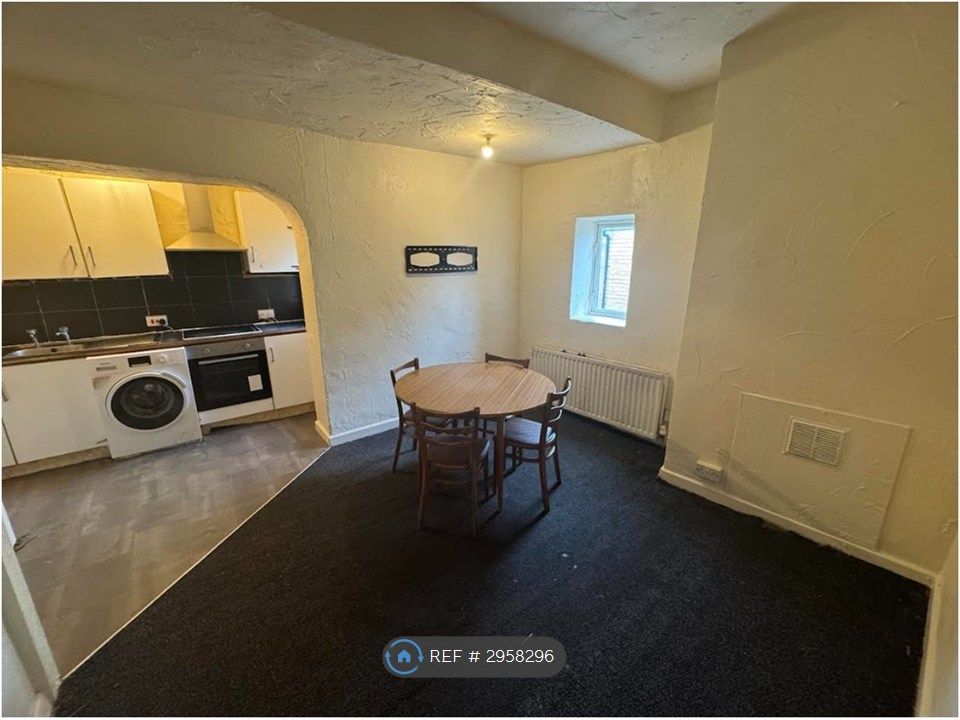 Property photo 2 of 8 Kitchen Diner