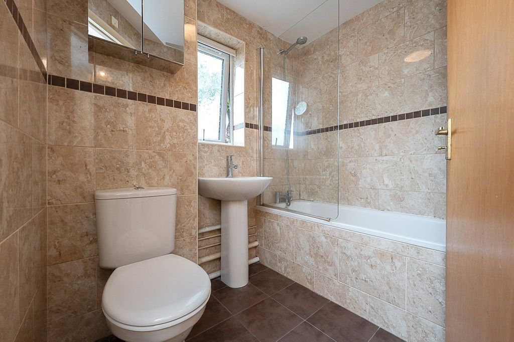 Property photo 3 of 11 Picture No. 01