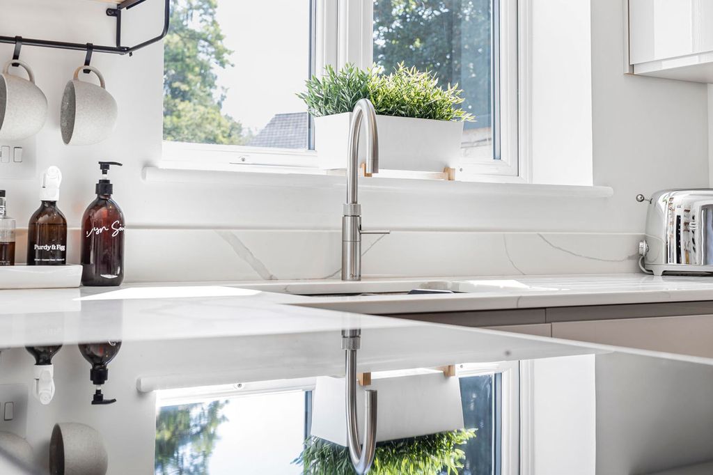 Property photo 3 of 41