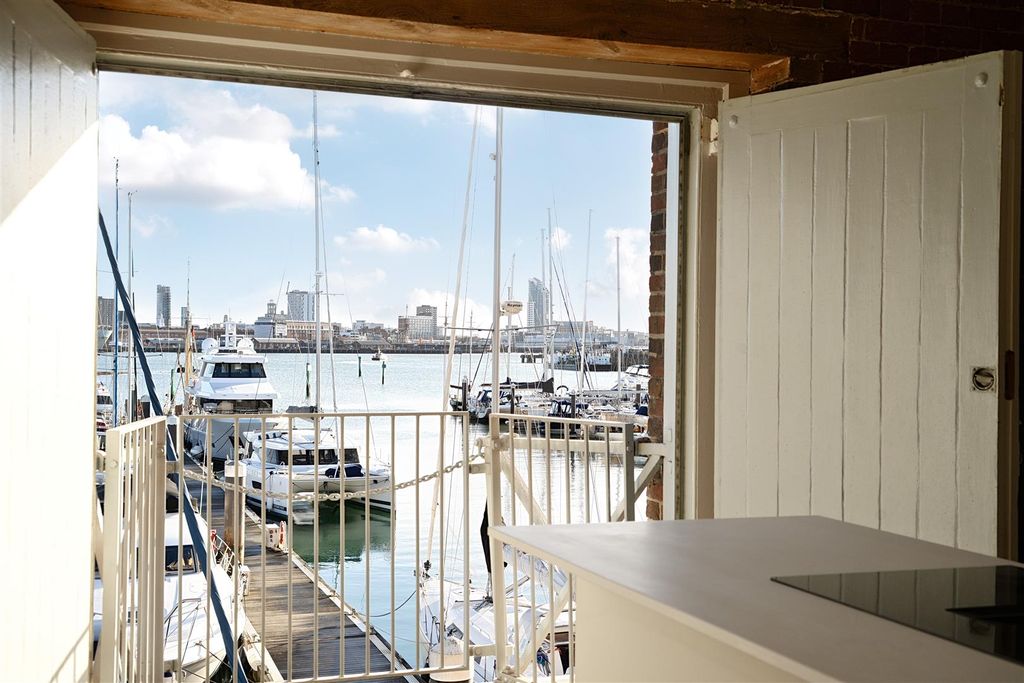 Property photo 2 of 23 View