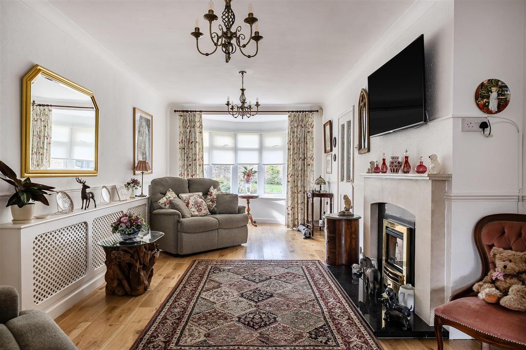 Property photo 2 of 20 1423040-15-69A55Ff4F046A.Jpg