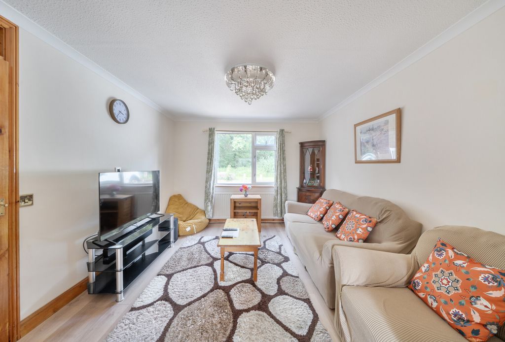 Property photo 3 of 10 1483625-14-6A4292...