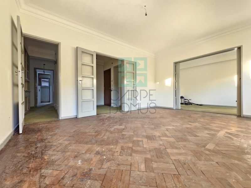 Property photo 3 of 53