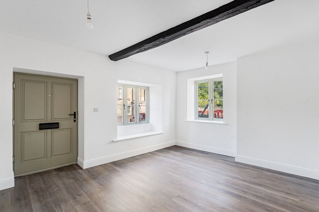Property photo 2 of 14 Picture No. 09