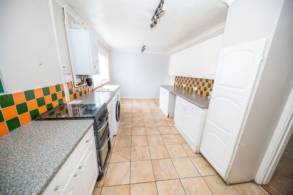 Property photo 2 of 13 Photo 11