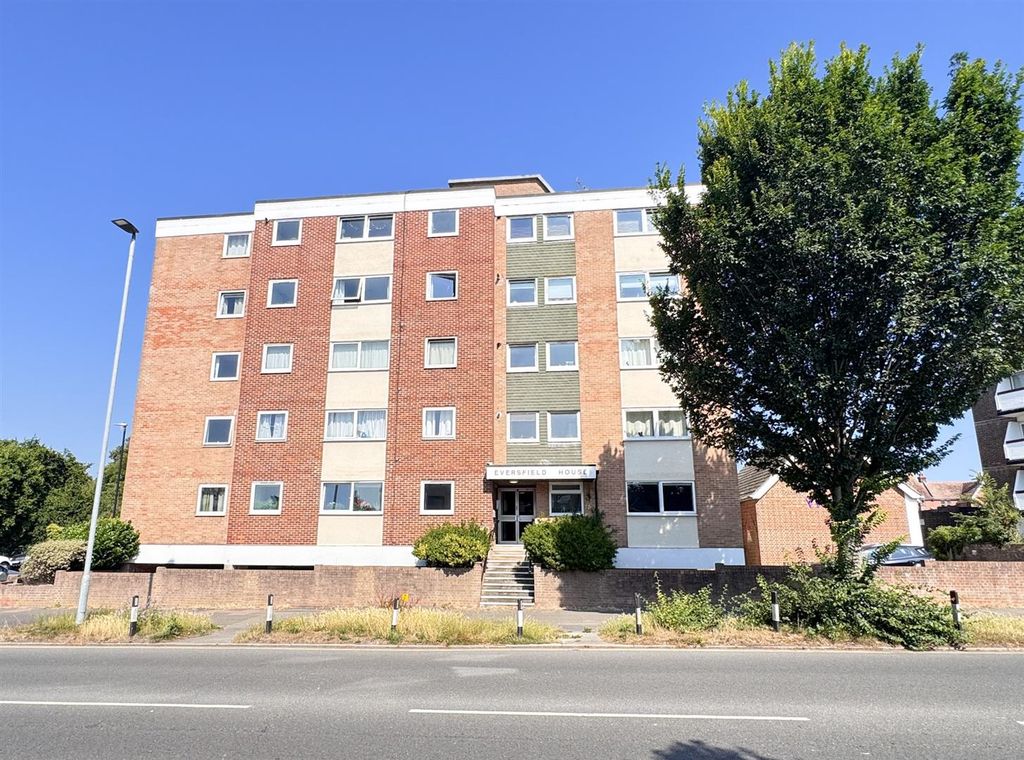 Property photo 1 of 11