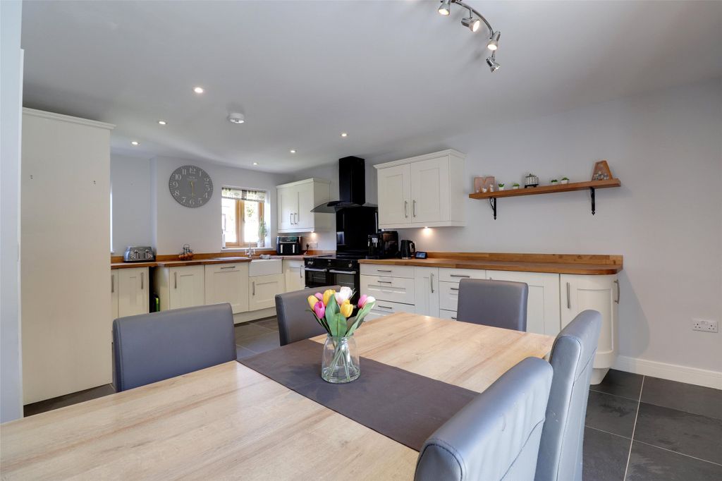 Property photo 2 of 15 2 - Picture No. 02