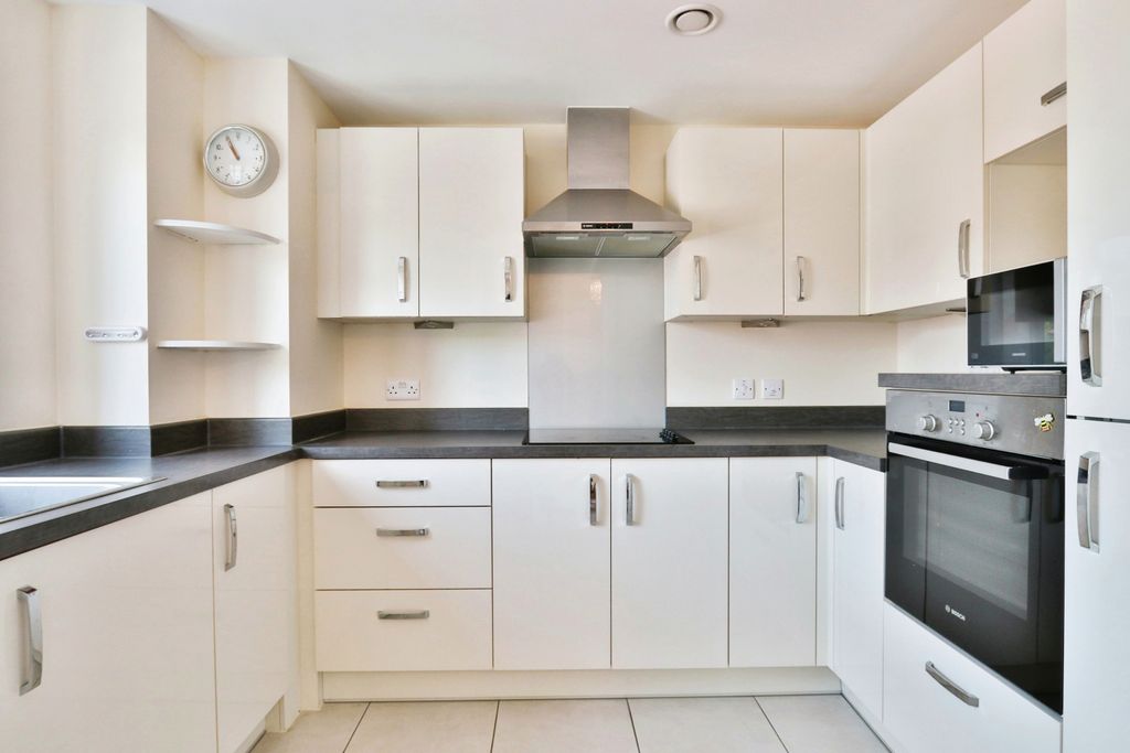 Property photo 2 of 15 Kitchen