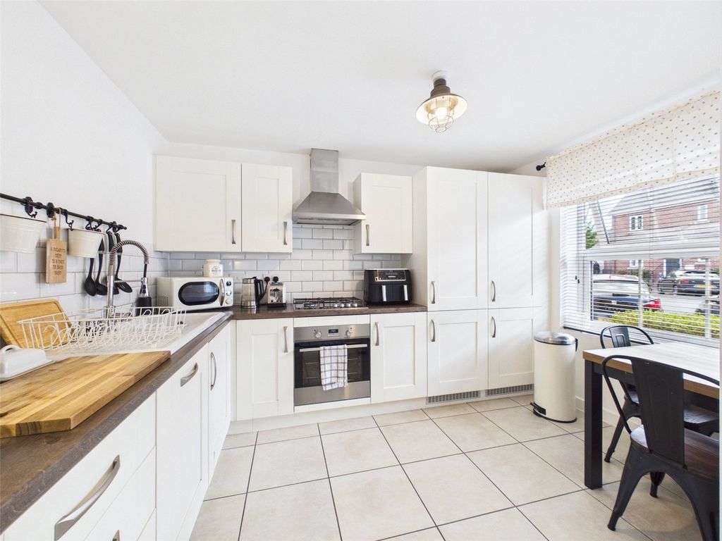 Property photo 2 of 16 Picture No. 02