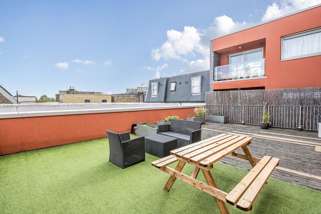 Property photo 2 of 17 1348206-5-68Bee85...
