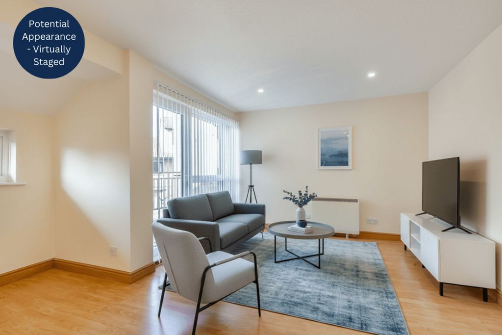 Property photo 3 of 18