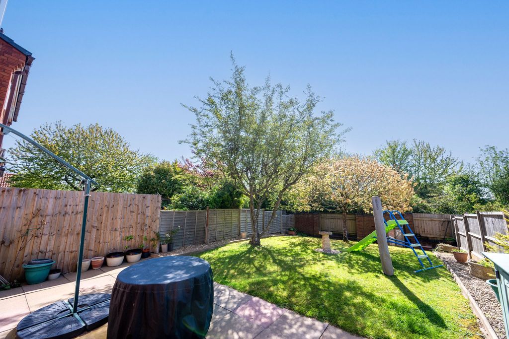 Property photo 2 of 16 Photograph 2