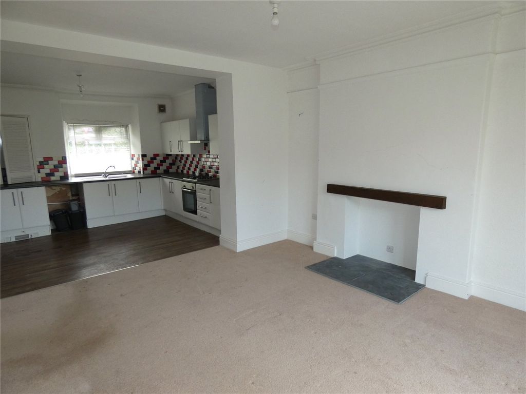 Property photo 2 of 26 Picture No. 12