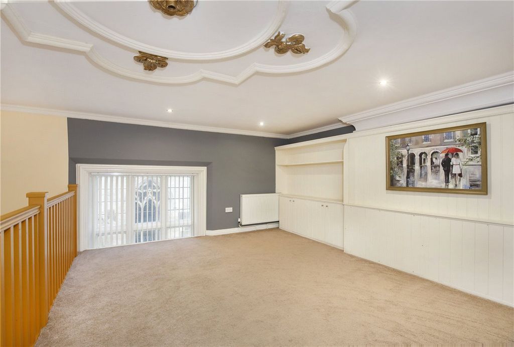 Property photo 2 of 13 Picture No. 08