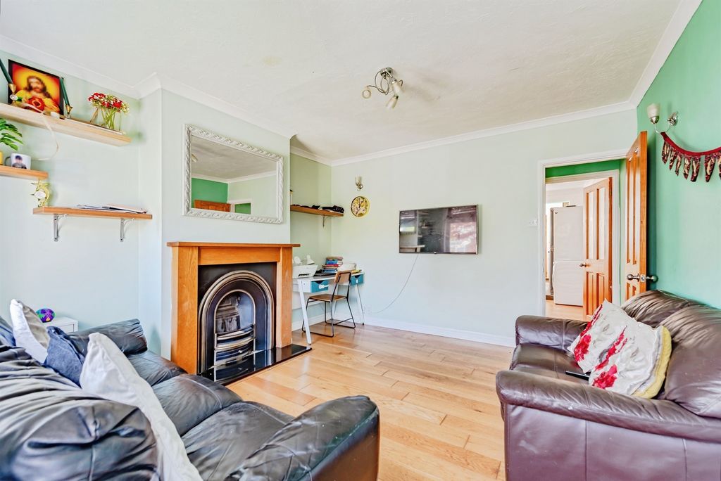 Property photo 1 of 16