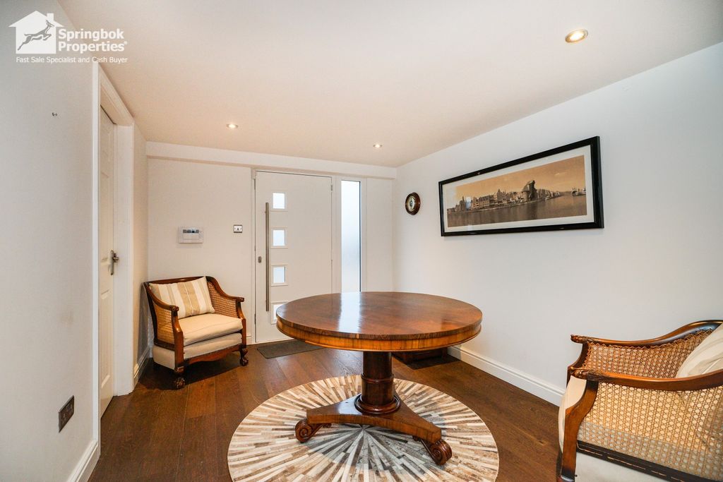 Property photo 2 of 14 Image 1