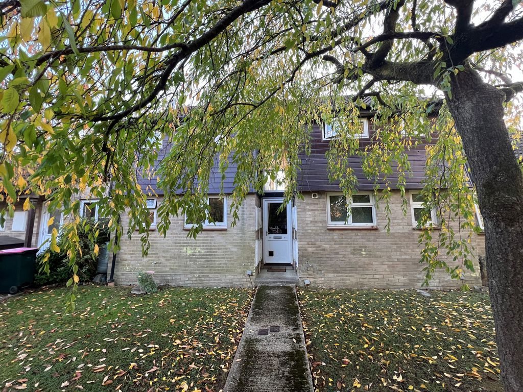 Property photo 2 of 6
