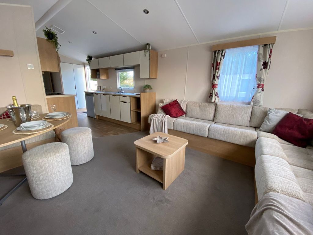 Property photo 3 of 8 Willerby Vacation 35ft X 12ft 2 Bed 2015 (4).Jpg