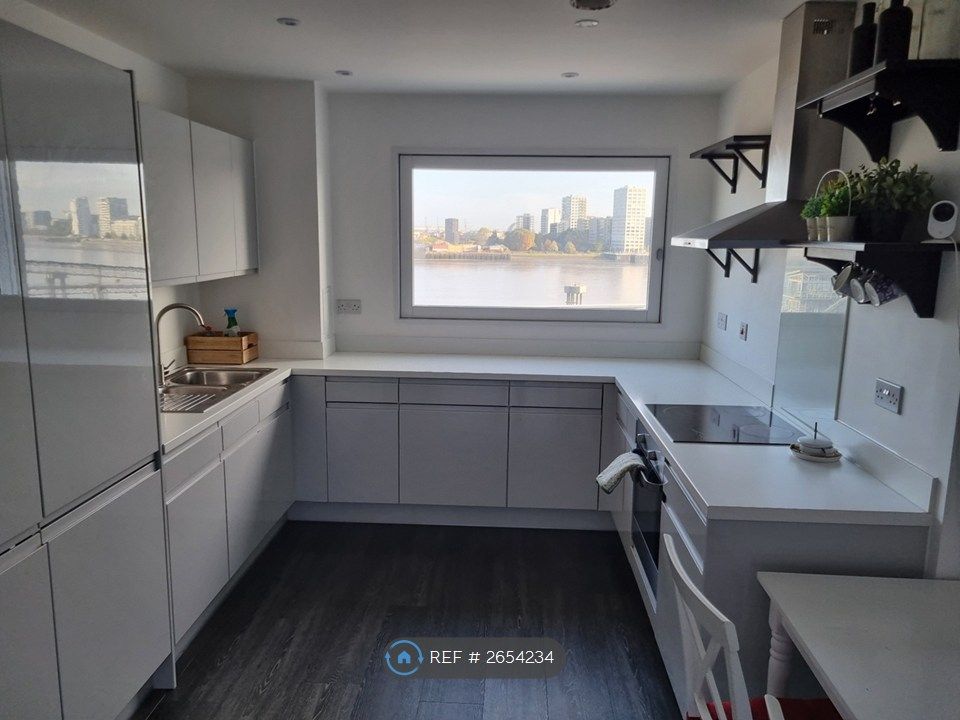 Property photo 2 of 11 Kitchen With River View