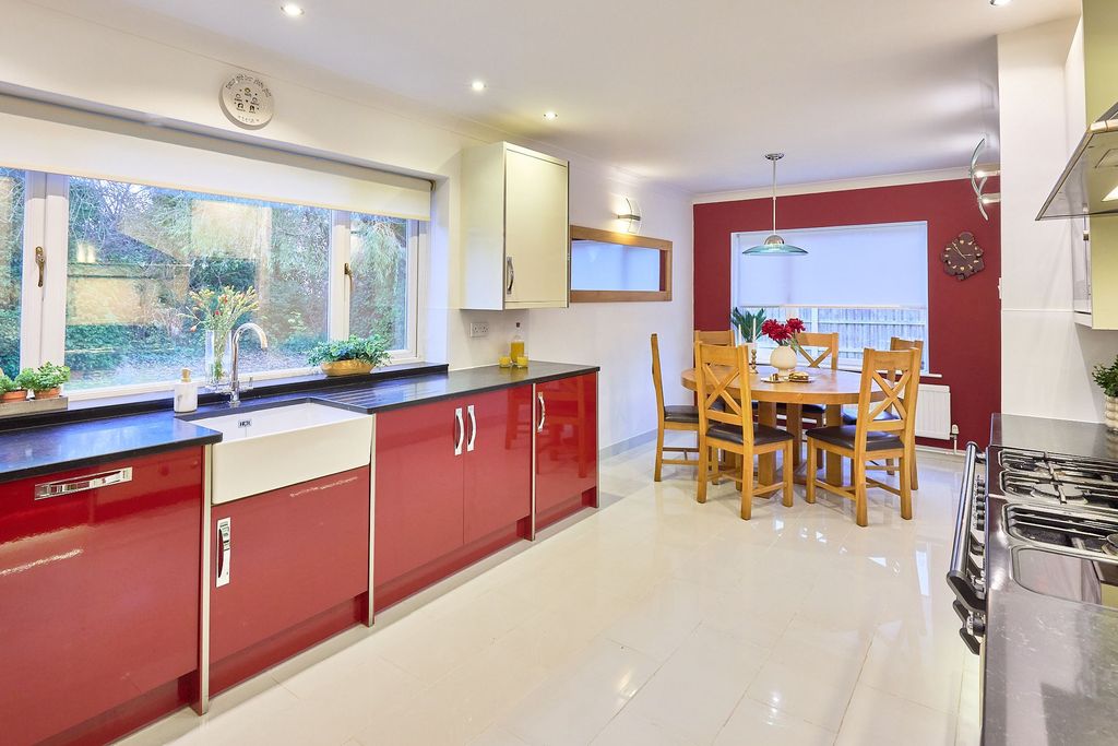 Property photo 2 of 55