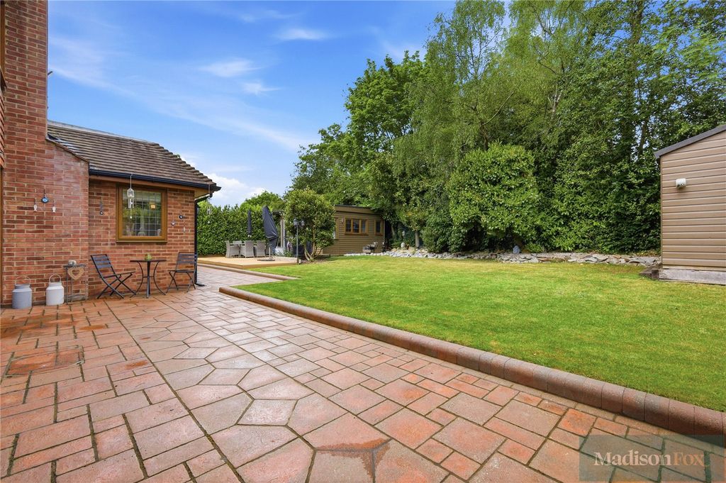 Additional image 44 of 5 bed detached house for saleWest View, Loughton, Essex IG10