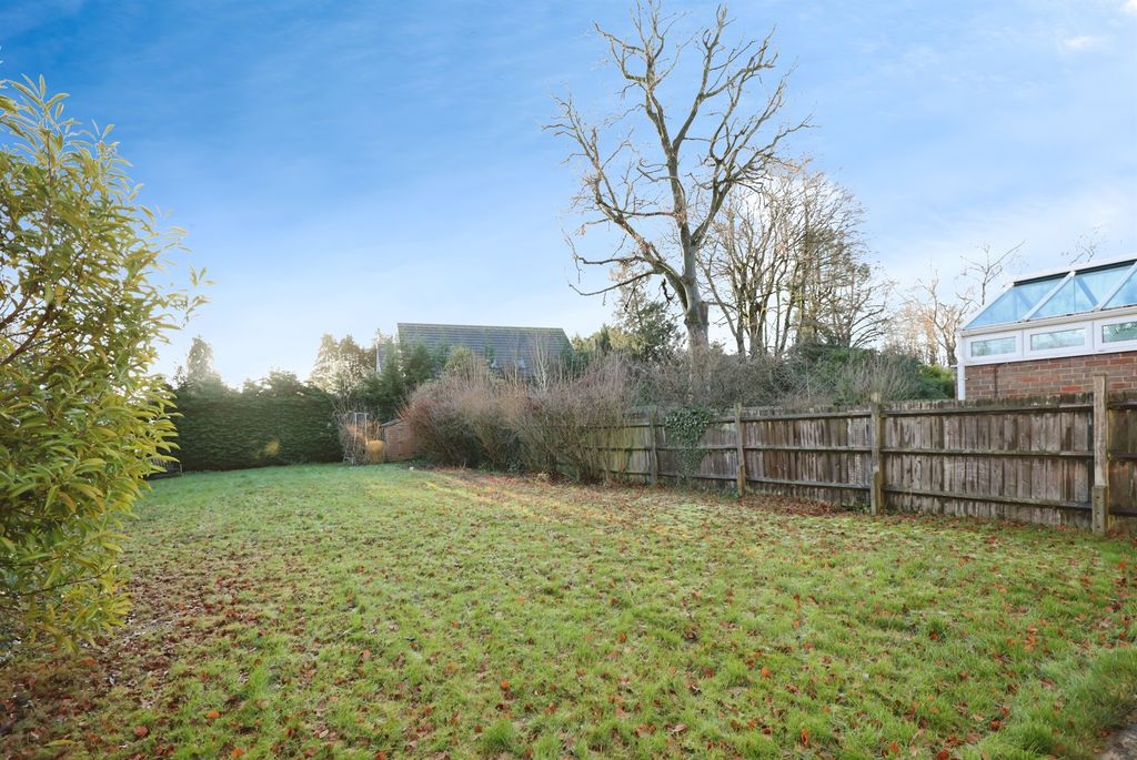 Property photo 2 of 20