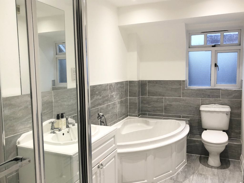 Property photo 3 of 13 Main Bathroom