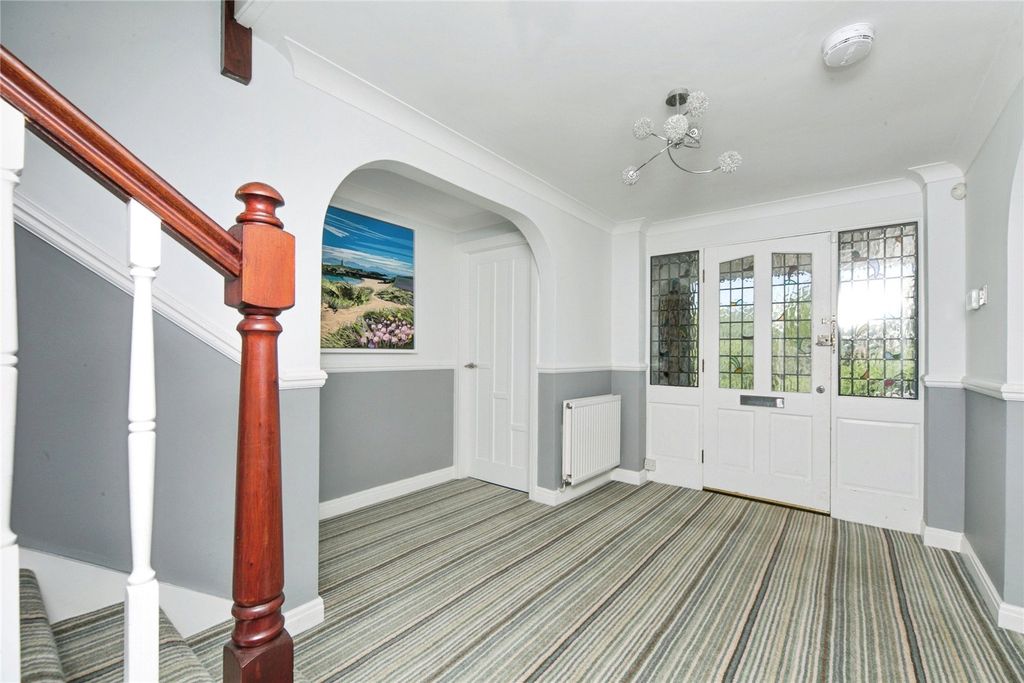 Property photo 3 of 27 Picture No. 15