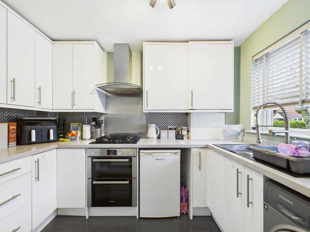 Property photo 3 of 16 Photo 1