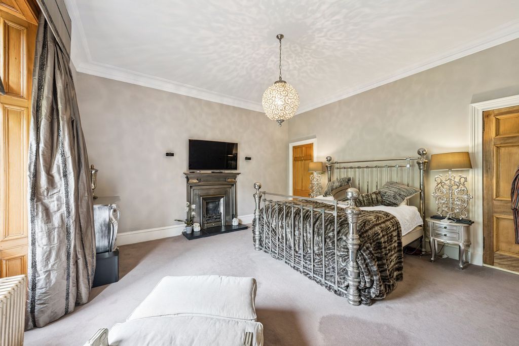 Additional image 14 of 5 bed town house for saleKings Gate, 33 Victoria Crescent Road, Dowanhill, Glasgow G12