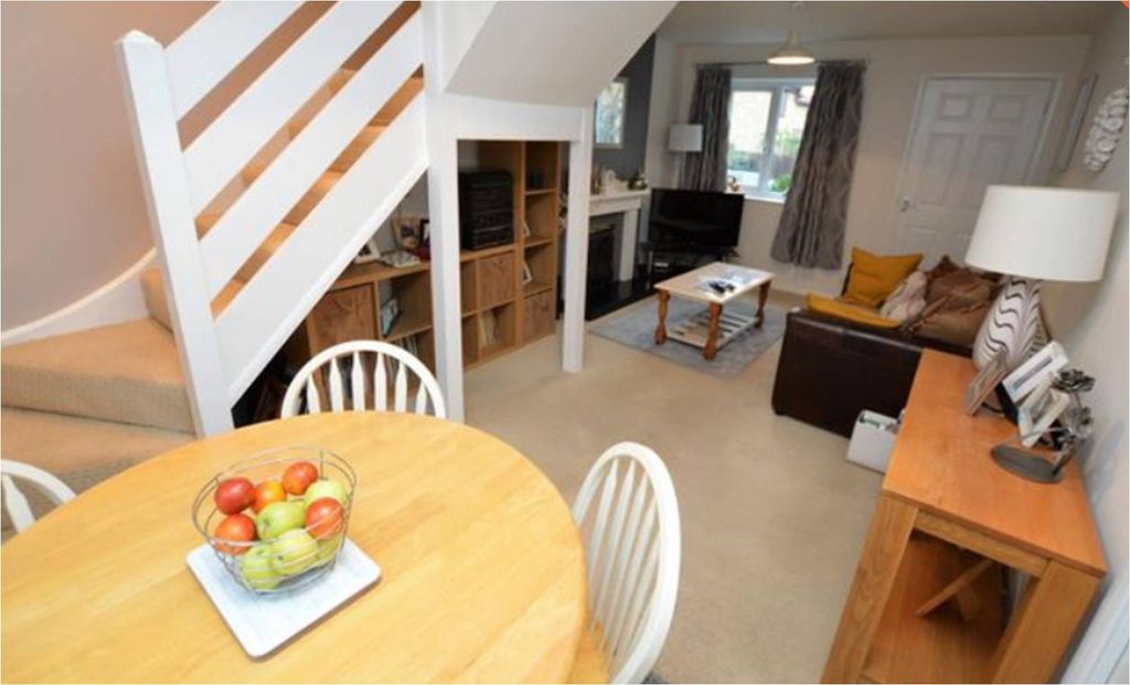 Property photo 3 of 8