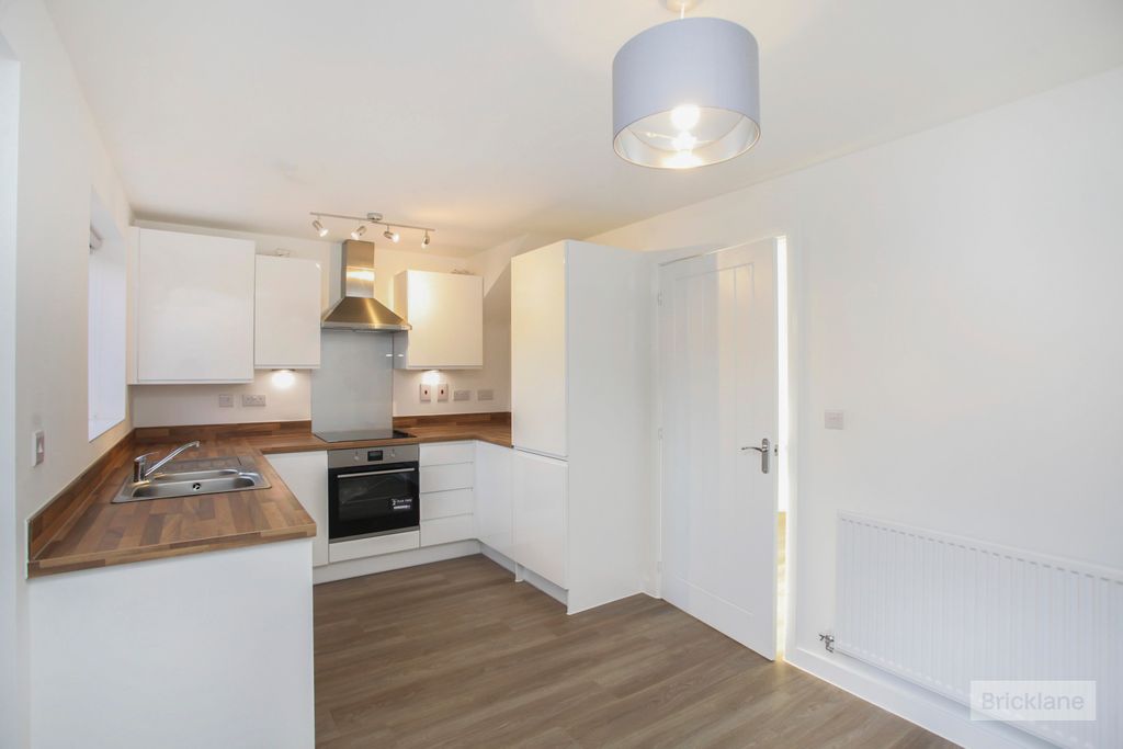 Property photo 3 of 14 Image