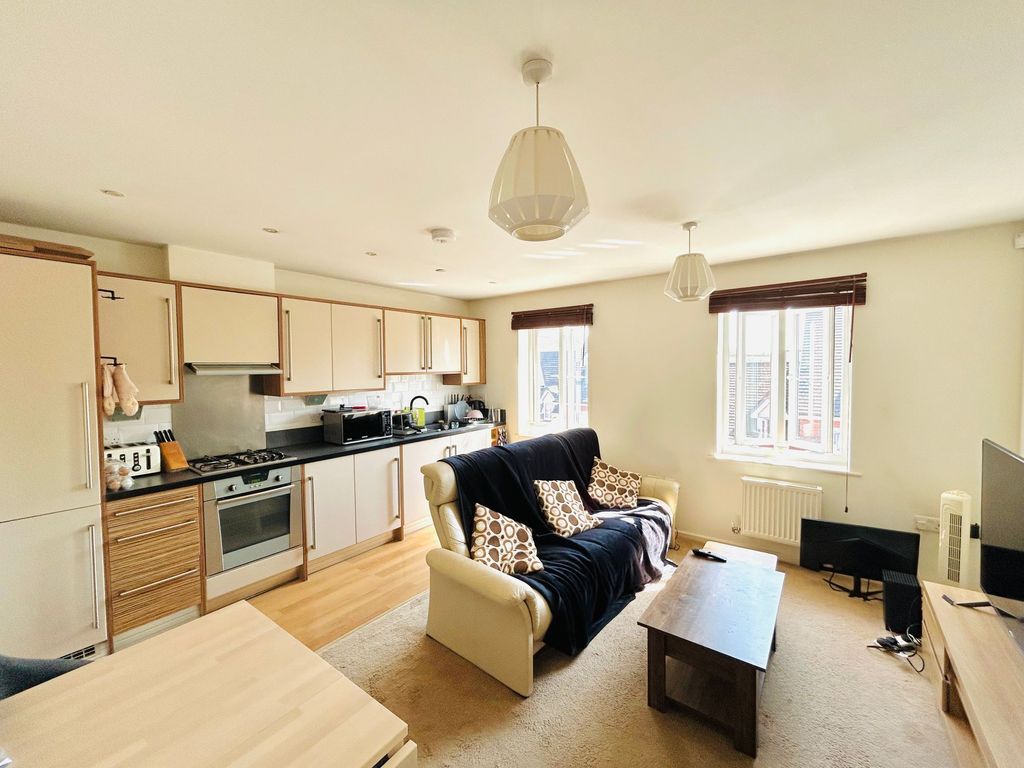 Property photo 2 of 6