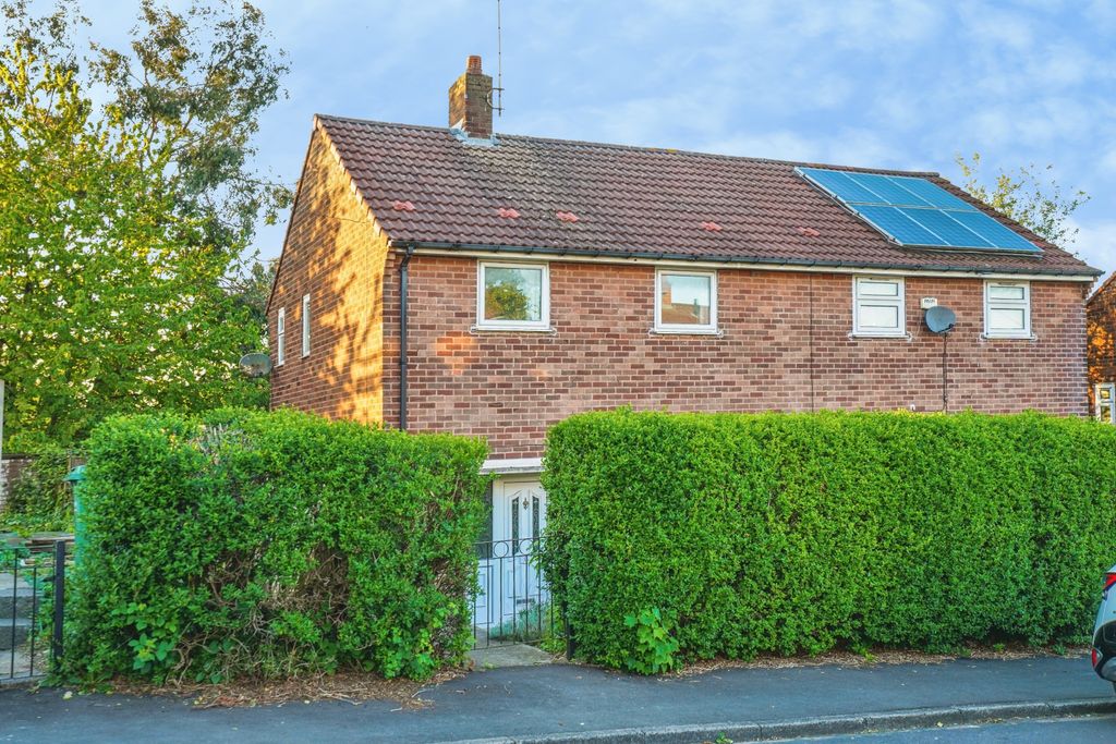 Property photo 2 of 15