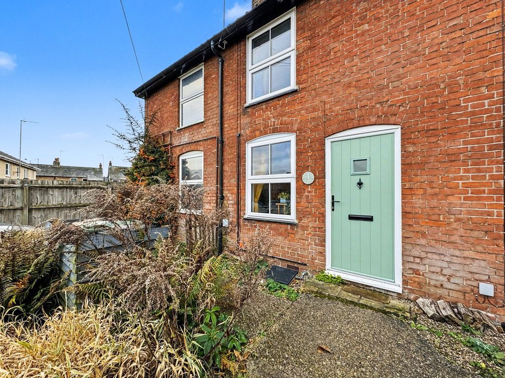 Property photo 2 of 23