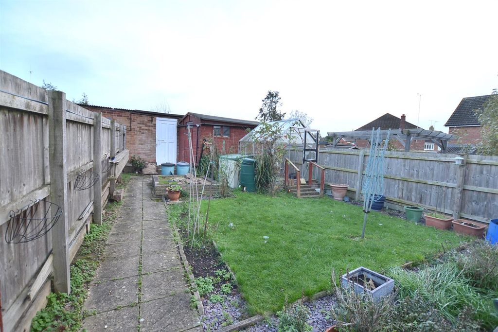 Property photo 3 of 18 Highgate (2).Jpg