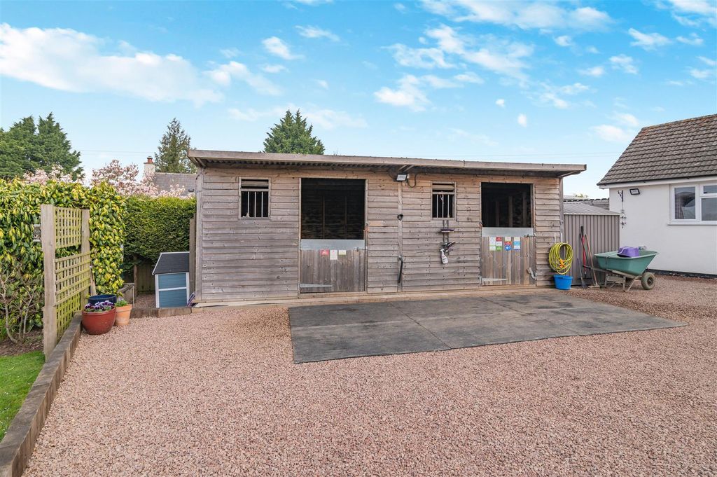 Property photo 3 of 36