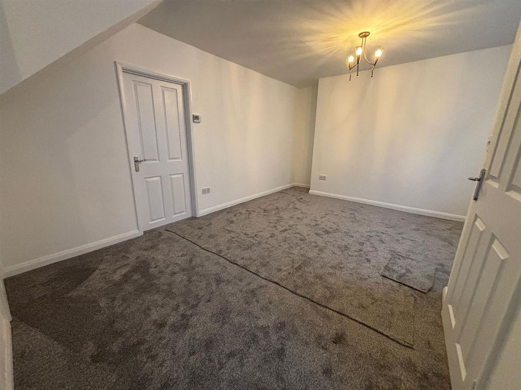 Property photo 2 of 19 Francis Street Take On (19).Jpeg