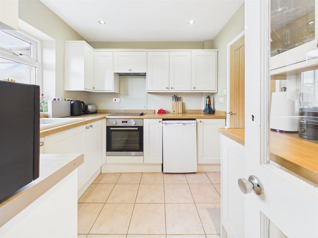 Property photo 2 of 15 Cam05510G0-Pr0162-Still006.Jpg